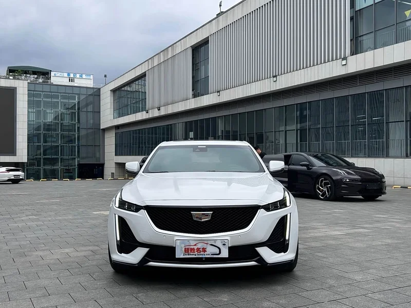 Cadillac CT5 — фото 2