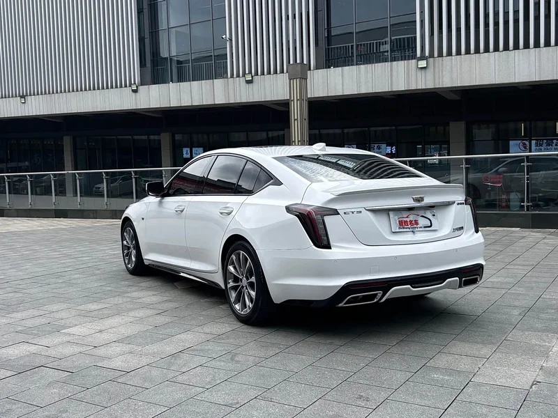 Cadillac CT5 — фото 5