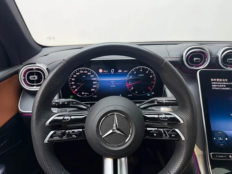 Mercedes-Benz GLC — фото 14