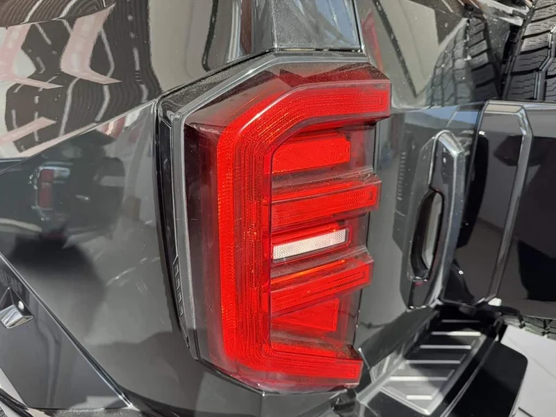 Tank 400 New Energy — фото 13