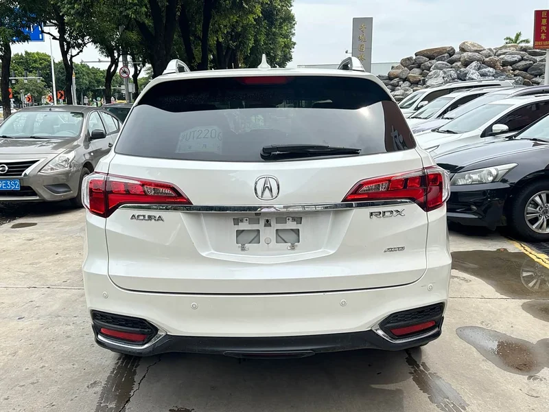 Acura RDX — фото 11