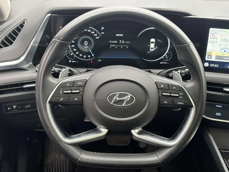 Hyundai Sonata — фото 15