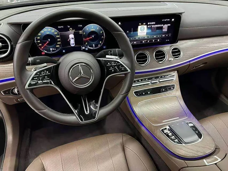 Mercedes-Benz E-Class — фото 15