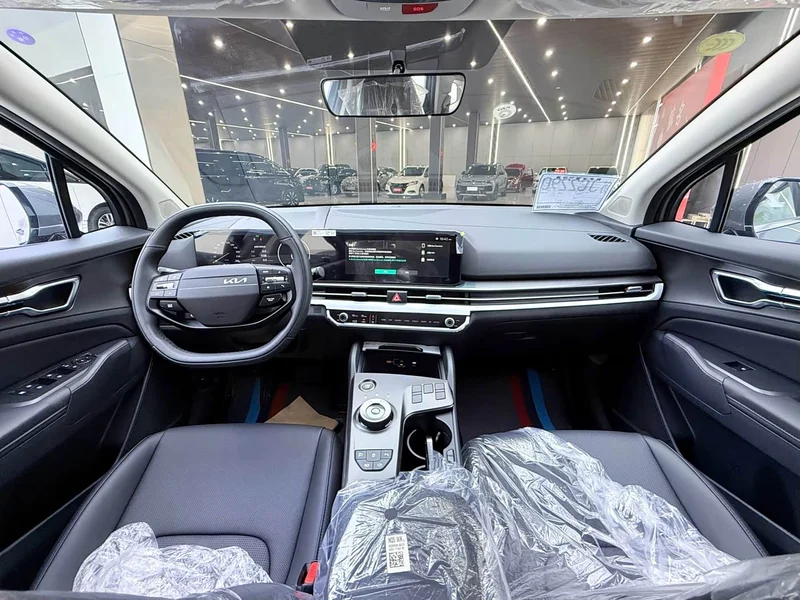 Kia Sportage — фото 12
