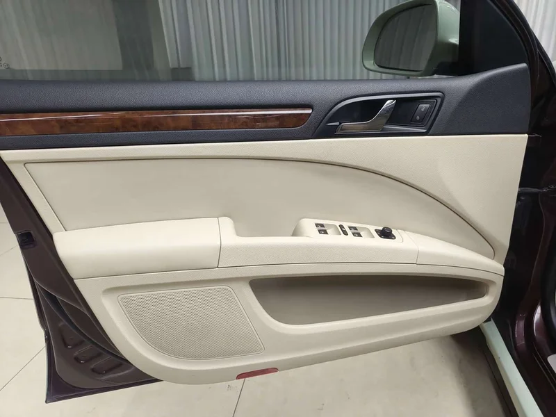 Skoda Superb — фото 19