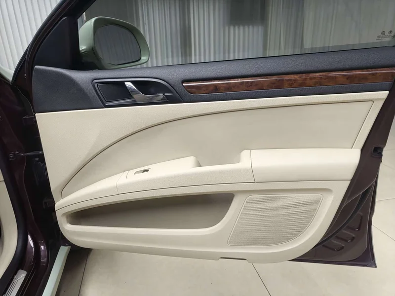 Skoda Superb — фото 20