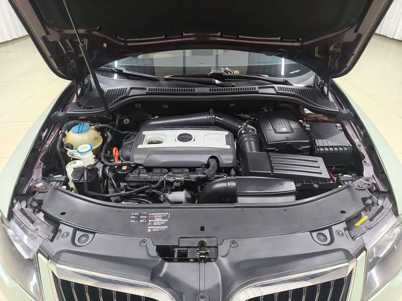 Skoda Superb — фото 22