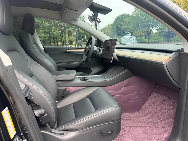 Tesla Model Y — фото 13