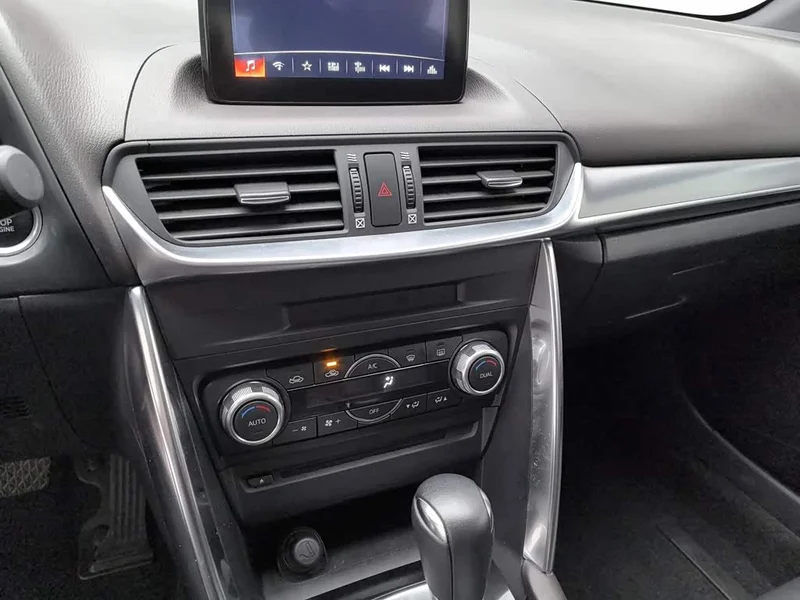 Mazda CX-4 — фото 12
