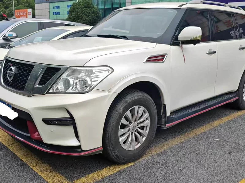 Nissan Patrol — фото 1