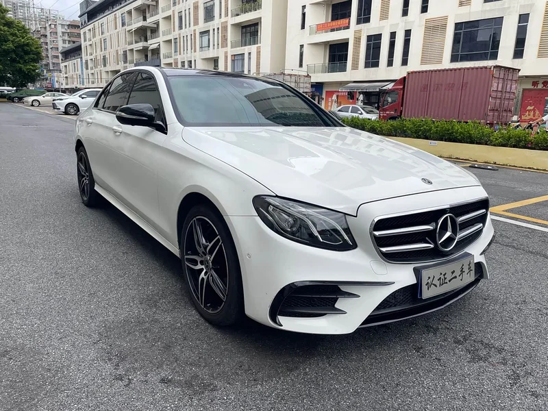 Mercedes-Benz E-Class — фото 3