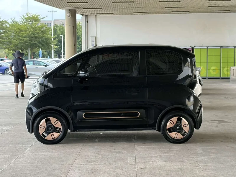 Baojun KiWi EV — фото 4