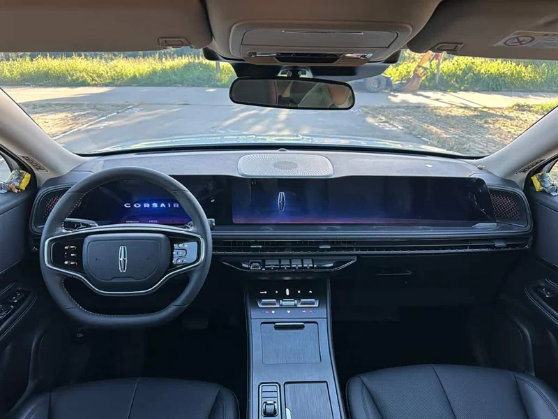 Jeep Renegade — фото 11