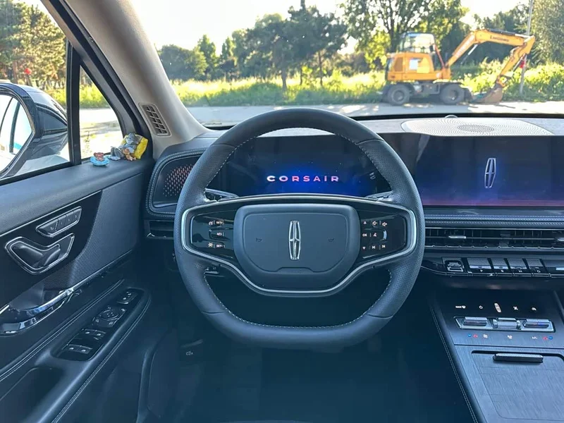 Jeep Renegade — фото 20