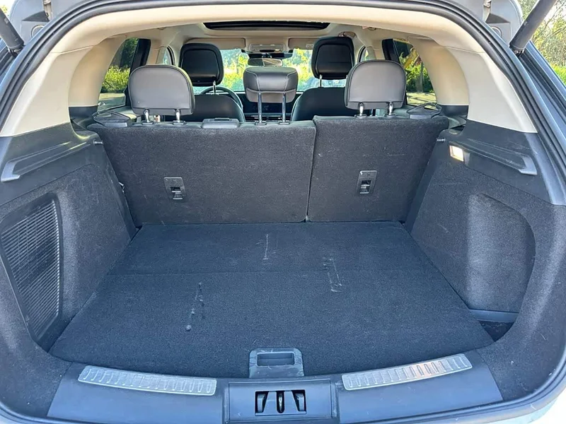Jeep Renegade — фото 8