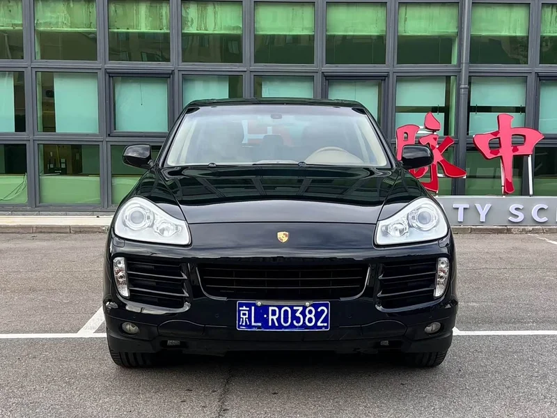 Porsche Cayenne — фото 2