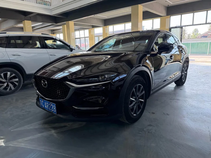 Mazda CX-4 — фото 1