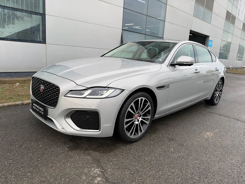 Jaguar XFL — фото 1