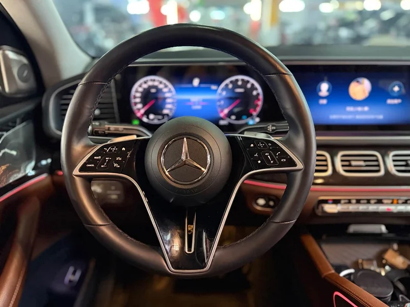 Mercedes-Benz GLE — фото 8