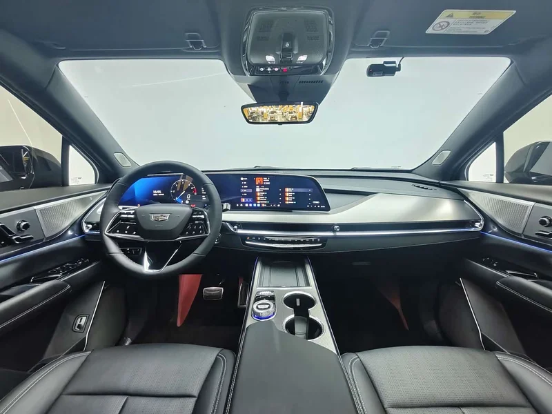 Cadillac XT5 — фото 12