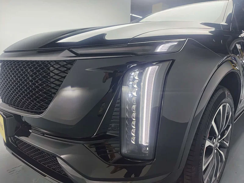 Cadillac XT5 — фото 15