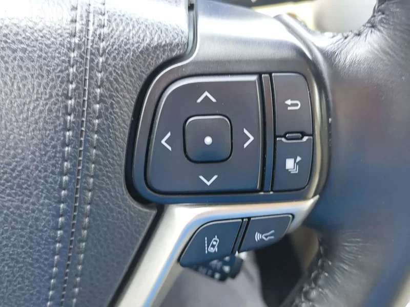 Toyota Highlander — фото 22