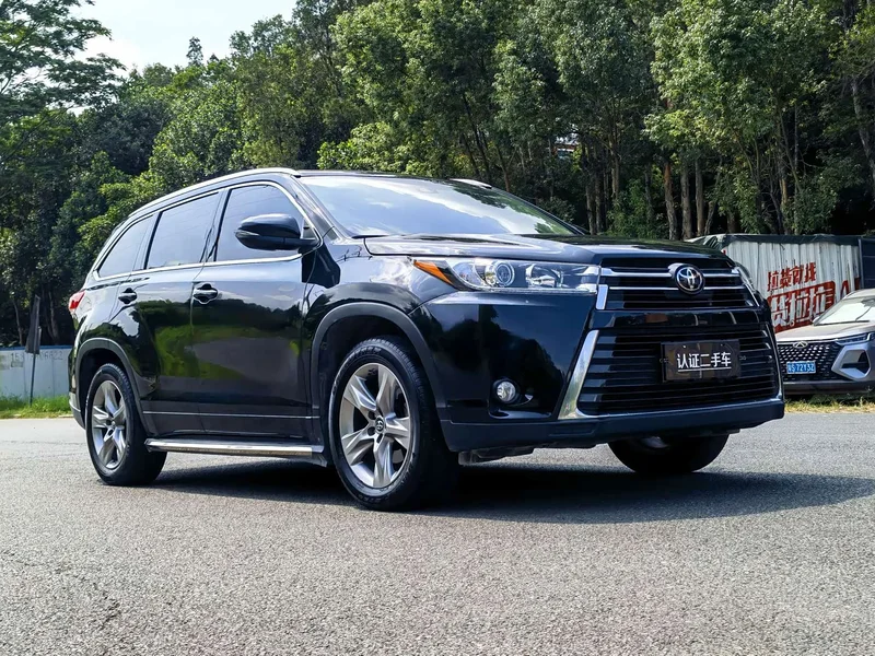 Toyota Highlander — фото 3