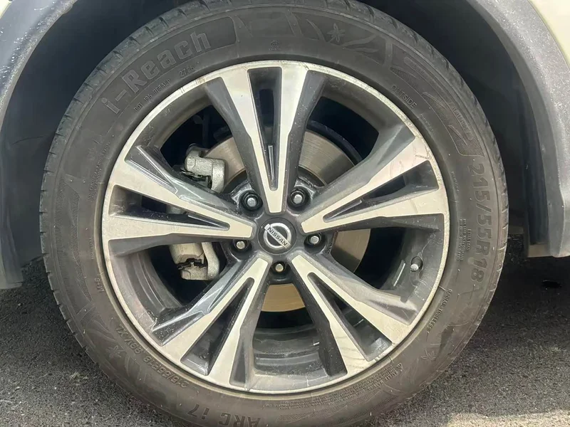 Nissan Qashqai — фото 16