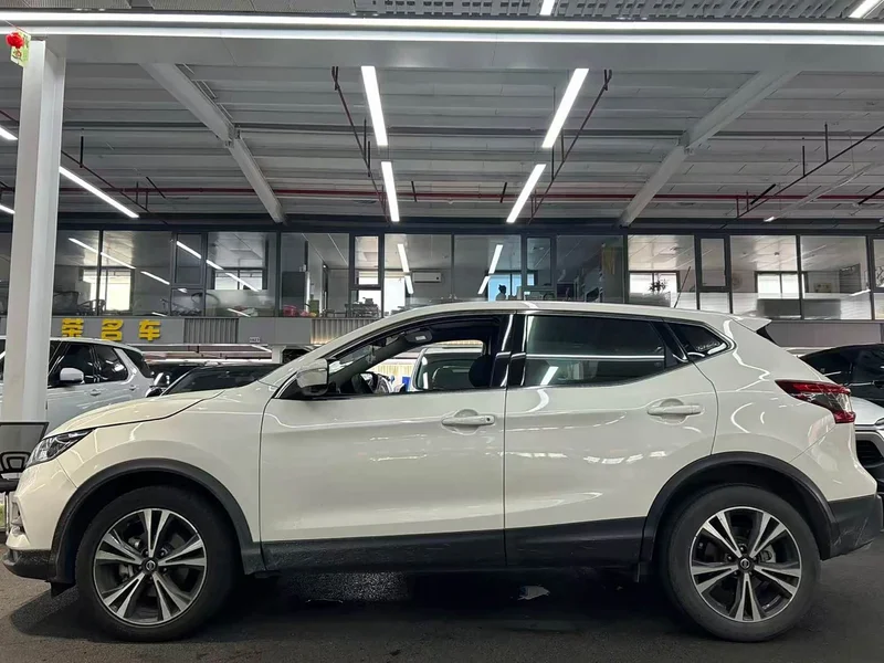 Nissan Qashqai — фото 3