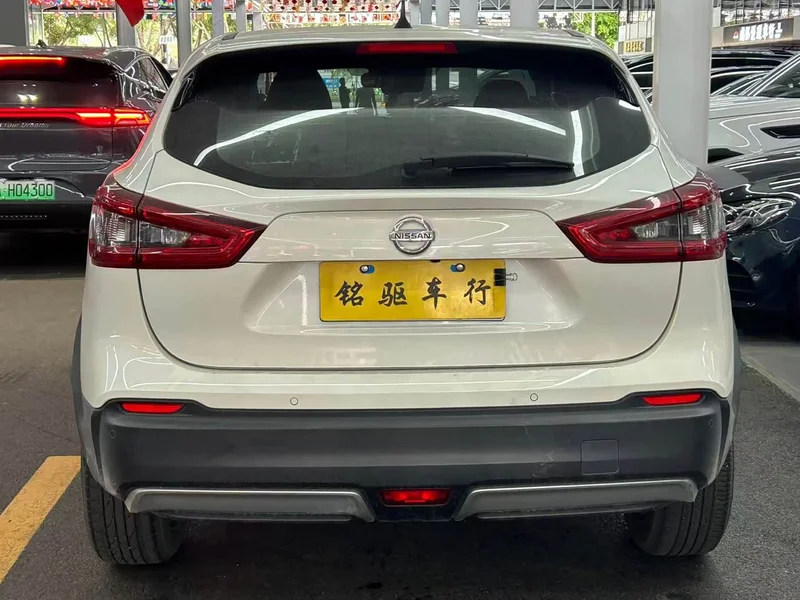 Nissan Qashqai — фото 5