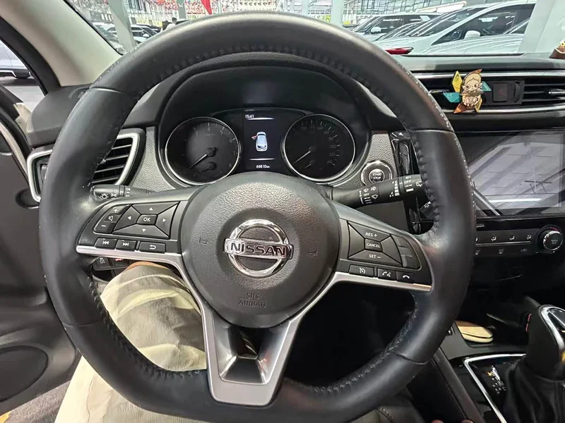 Nissan Qashqai — фото 10
