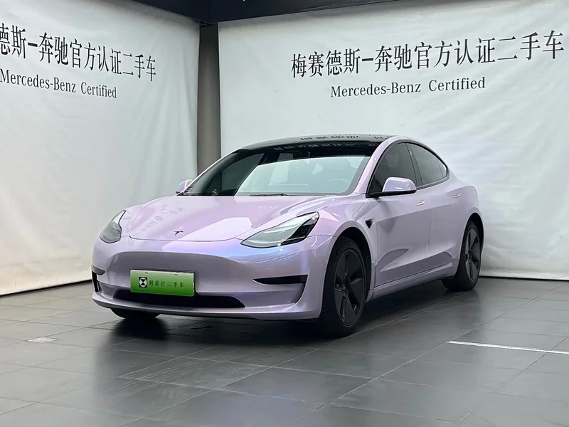 Tesla Model 3 — фото 1