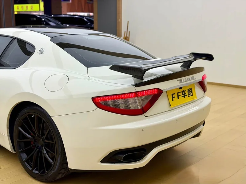 Maserati GranTurismo — фото 10