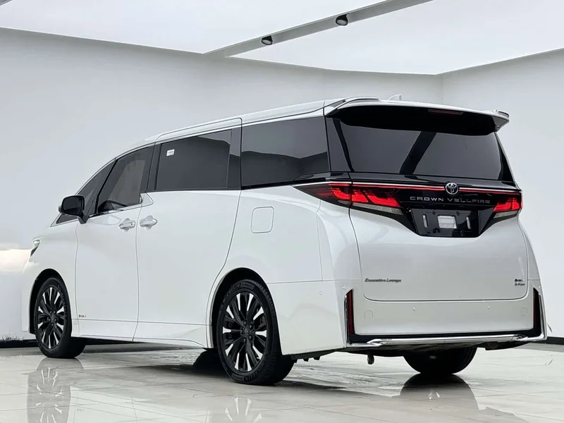 Toyota Vellfire — фото 18