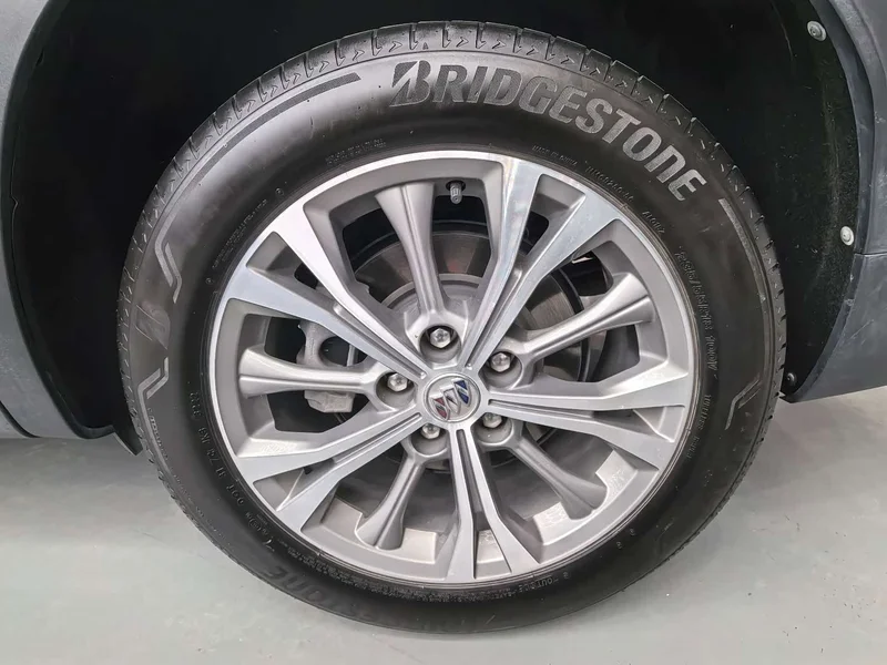 Buick Envision Plus — фото 23