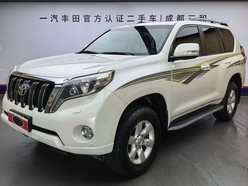 Toyota Prado — фото 1