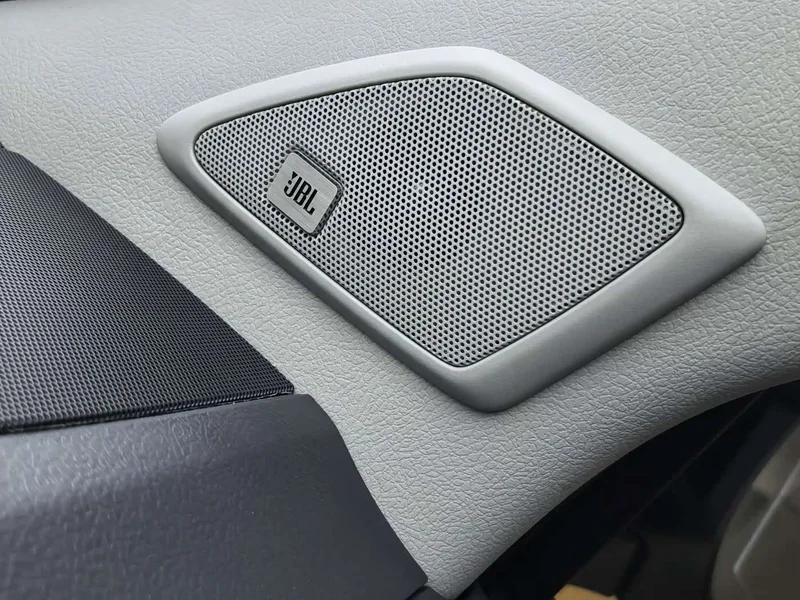 Toyota Prado — фото 12