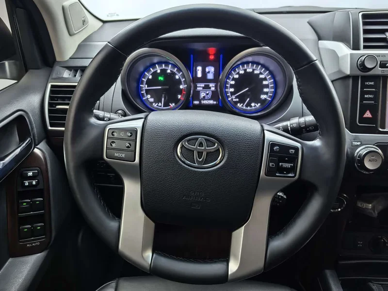 Toyota Prado — фото 14