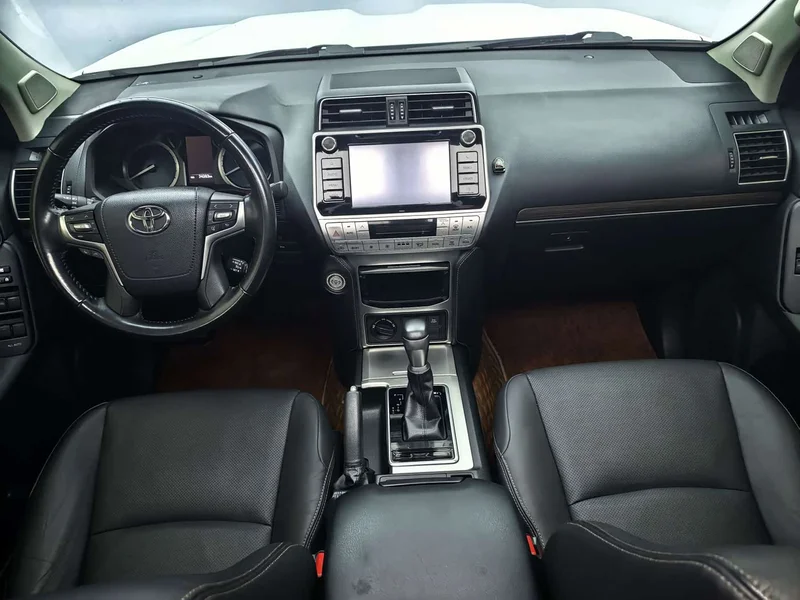 Toyota Prado — фото 13