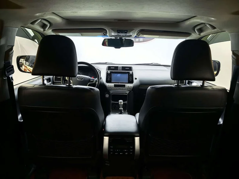 Toyota Prado — фото 17