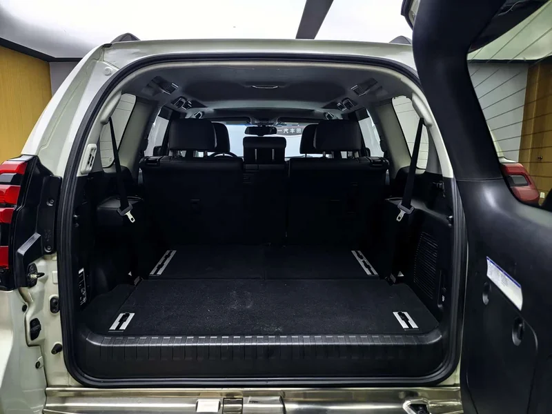 Toyota Prado — фото 18