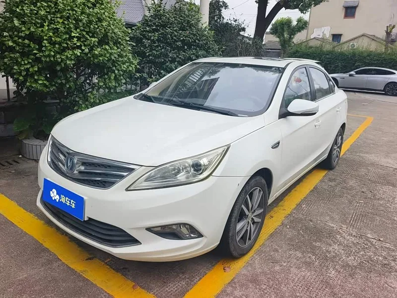 Changan Eado — фото 1