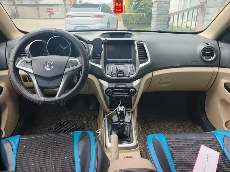 Changan Eado — фото 12