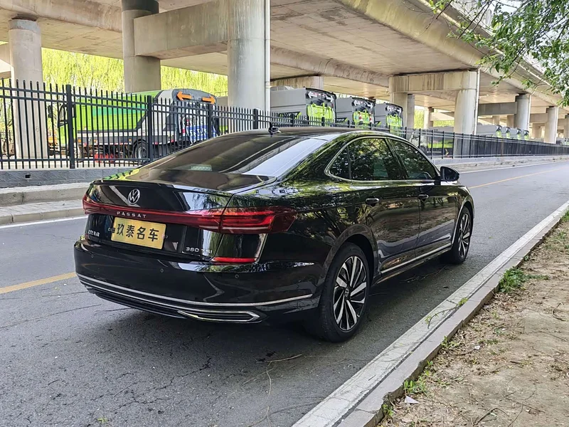 Volkswagen Passat — фото 7