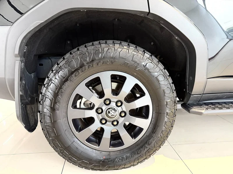 Toyota Prado — фото 21