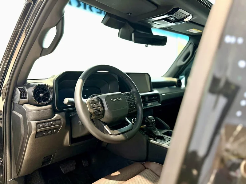 Toyota Prado — фото 6