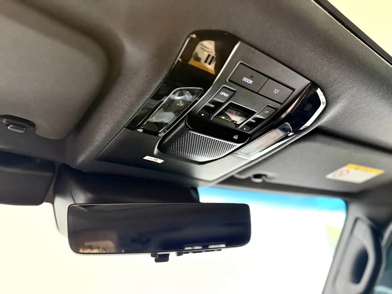 Toyota Prado — фото 10