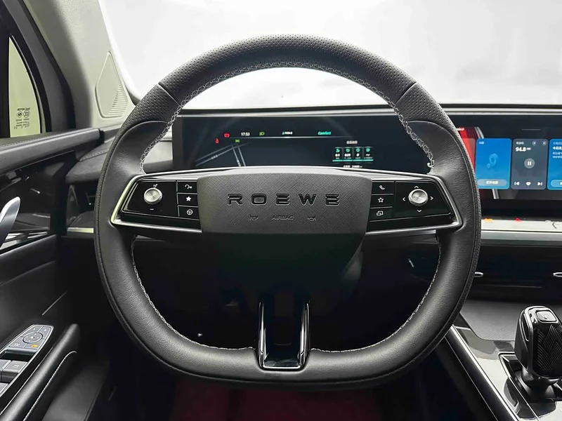 Roewe RX5 MAX — фото 12