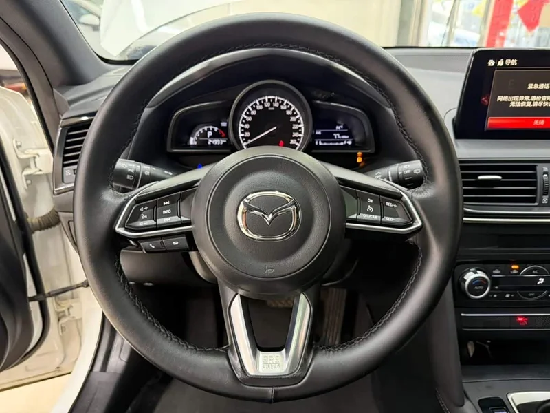 Mazda CX-4 — фото 11