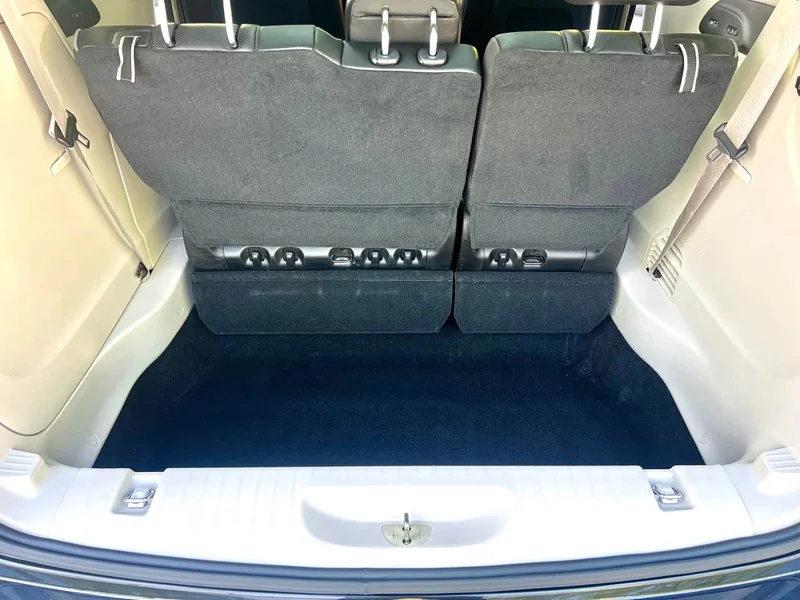 Jeep Grand Voyager (Imported) — фото 24